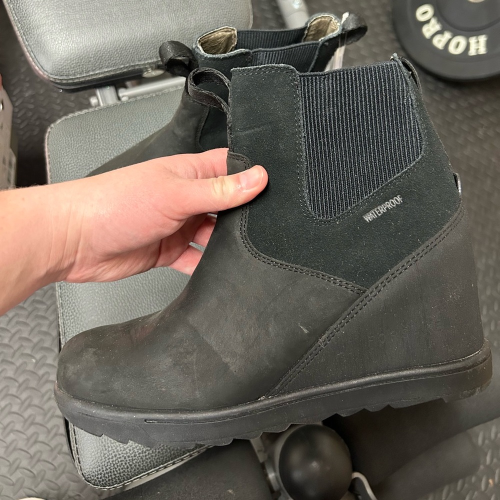 Forsake W's Sofia Slip wedge waterproof boots-NWT - Picture 4 of 7